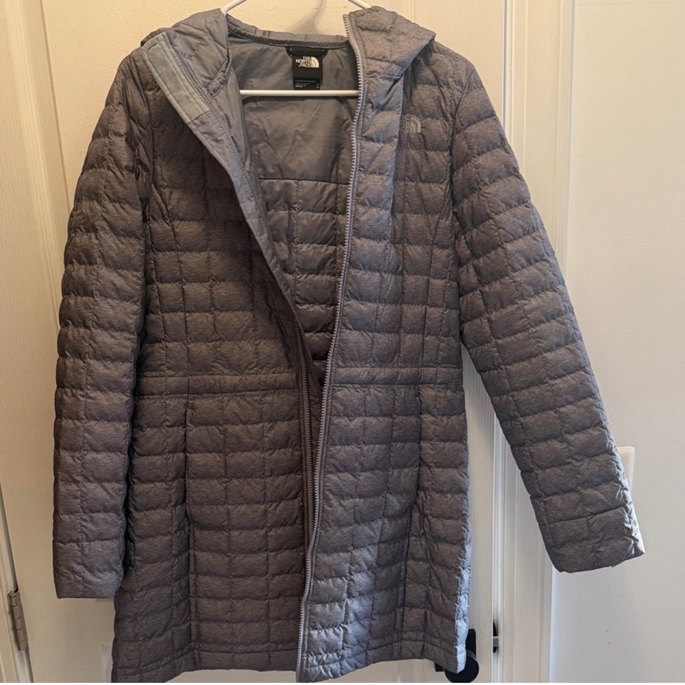 The North Face Women's Gray Thermoball Parka - Picture 3 of 7